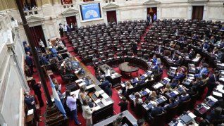 El oficialismo se garantizó la aprobación también en Diputados, pero debido a los cambios deberá regresar al Senado. El oficialismo se garantizó la aprobación también en Diputados, pero debido a los cambios deberá regresar al Senado.
