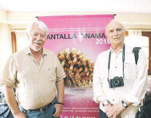 Luis Puenzo con Carlos Saura, en la jornada final del Festival de cine argentino y europeo “Pantalla Pinamar”.