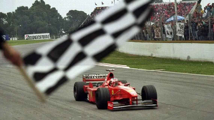 Michael Schumacher crosses the finish line as winner of the 1998 Argentine GP, the last time F1 raced in the country. . Michael Schumacher crosses the finish line as winner of the 1998 Argentine GP, the last time F1 raced in the country. .