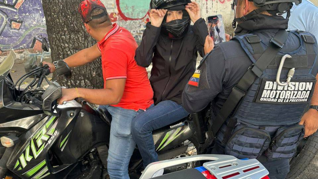 Corina Machado antes de ser detenida por la Policía Nacional Bolivariana.