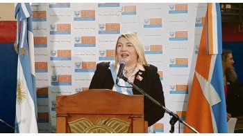 Desafío. La gobernadora Bertone defendió el plan de políticas implementado durante su Gobierno en busca de equilibrar las finanzas.
