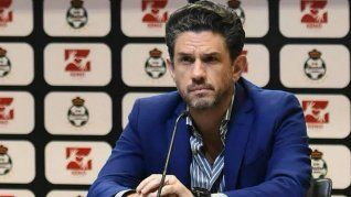 Alejandro Irarragorri, presidente del Club Santos Laguna, salió a aclarar en un video oficial que el club no está en venta.