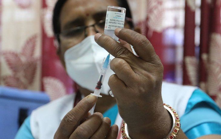 India: al menos 2.500 personas estafadas con falsas vacunas