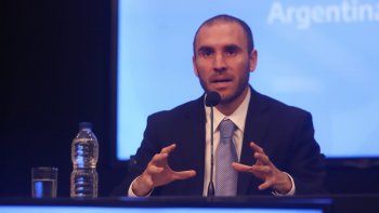 guzman dijo que argentina esta en virtual default y lanza un plan integral para tranquilizar economia