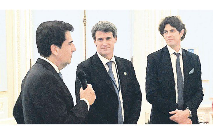 Tres son multitud. Entre ellos, muy bien no se llevan. Se cruzaron en Washington Carlos Melconian, Alfonso Prat Gay y Martín Lousteau. La ironía inmediata: había cuatro opiniones diferentes sobre la economía argentina.
