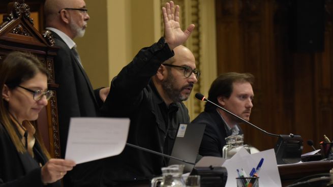 Blancos y colorados mantuvieron el rechazo al pedido de elevar el tope de endeudamiento.