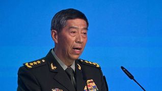 El ministro de Defensa de China, Dong Jun, cuestionó la decisión de Washington tras la caída de las negociaciones con Irán.