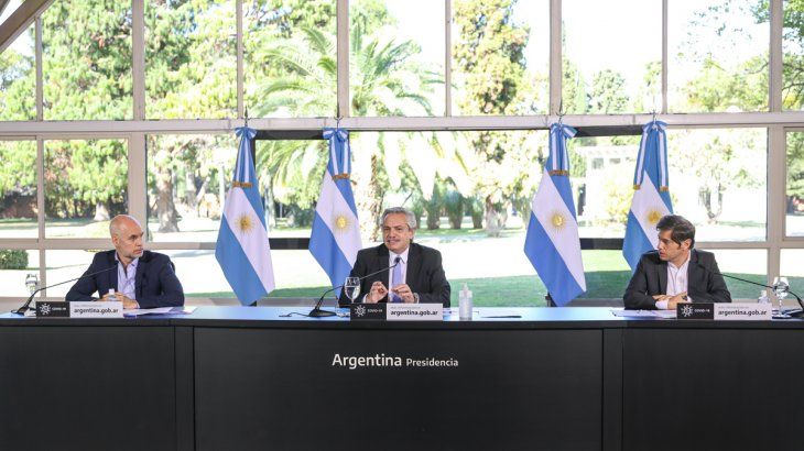 Alberto Fernández junto con Horacio Rodríguez Larreta y Axel Kicillof.