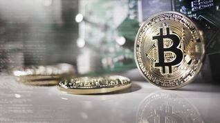pronostican una nueva disparada del precio del bitcoin apoyado en tres indicadores