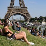 Un fenómeno de calor extremo golpea con fuerza a gran parte del oeste europeo por estos días. Un fenómeno de calor extremo golpea con fuerza a gran parte del oeste europeo por estos días.