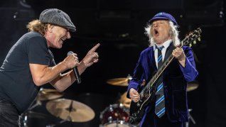 Brian Johnson y Angus Young nuevamente juntos en un escenario.&nbsp;