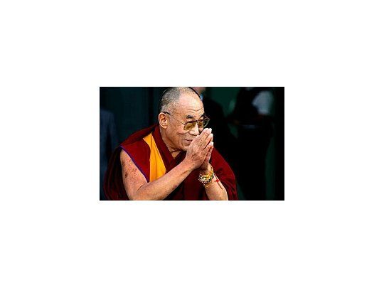 El jefe espiritual de los tibetanos dijo que proyecta dejar su roll público en un plazo de seis meses