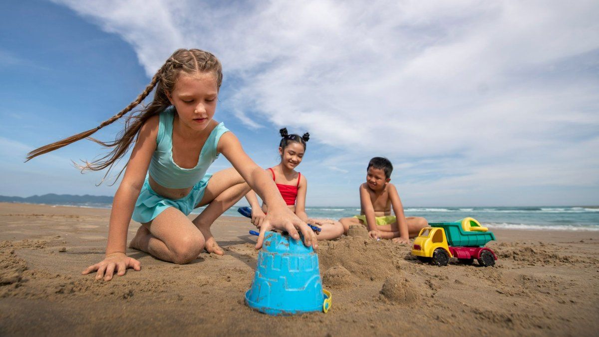 Cuánto salen los juguetes de playa en el verano 2026: opciones y precios