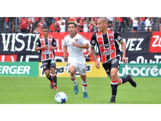 Newell´s venció a Chacarita en Rosario.
