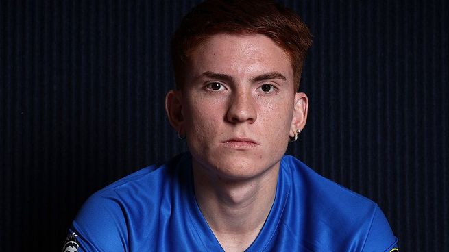 Valentín Barco, tras su polémica salida de Boca, busca su camino en Europa.