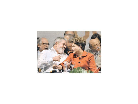La relación entre Dilma Rousseff y Luiz Inácio Lula da Silva es sólida, pero, en una estrategia estudiada o no, la agenda los encuentra a veces en veredas diferenciadas.