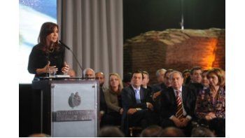 ámbito.com | La Presidente encabezó el acto en el museo del Bicentenario.