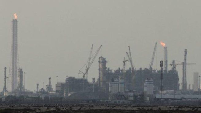 Qatar normalizará su producción de GNL en unas semanas, según informó el primer ministro.&nbsp;
