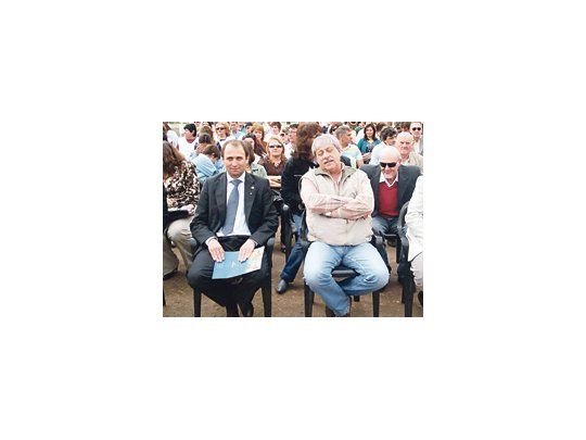 El subsecretario de Lechería, Arturo Videla, estuvo acompañado por el presidente de Federación Agraria, Eduardo Buzzi, en la Expo Feria de San Guillermo, en Santa Fe.