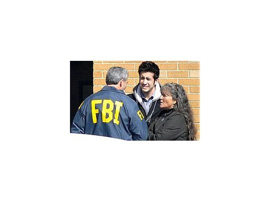Agentes del FBI intervinieron para investigar el tiroteo.