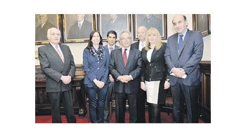 Continúan las peregrinaciones de magistrados a los salones de la Corte Suprema para hablar sobre nuevas reformas en materia penal. Ayer fue el turno de los jueces de cámara de tribunales orales.