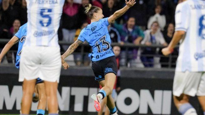 Las chicas de Belgrano derrotaron por 2 a 0 a su par de Racing