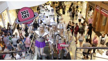 Noche Shopping: consumidores volvieron a desbordar los locales con  maratones de descuentos