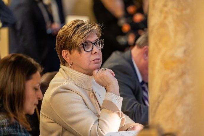 La senadora ha propuesto una solución para evitar un gran drama que temen en la FIFA. La senadora ha propuesto una solución para evitar un gran drama que temen en la FIFA.