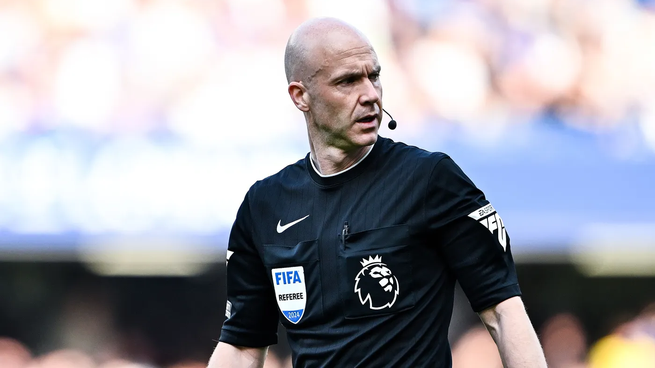 La Premier League avanza con medidas especiales para aumentar la transparencia arbitral.