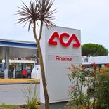 César Carman, presidente del ACA, junto a Horacio Marín de YPF presentaron las obras de modernización en Pinamar, parte de un proceso de renovación en toda la red. César Carman, presidente del ACA, junto a Horacio Marín de YPF presentaron las obras de modernización en Pinamar, parte de un proceso de renovación en toda la red.