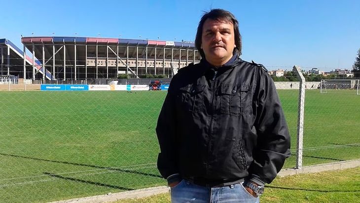 Para Javier Arabello atrás quedaron sus días de fútbol, entrenamientos y partidos para disfrutar una etapa más tranquila en familia y con amigos (@lacuerveria) Para Javier Arabello atrás quedaron sus días de fútbol, entrenamientos y partidos para disfrutar una etapa más tranquila en familia y con amigos (@lacuerveria)