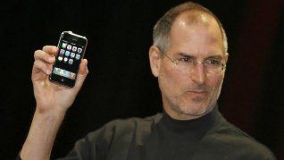 Steve Jobs y su gran creación, iPhone.