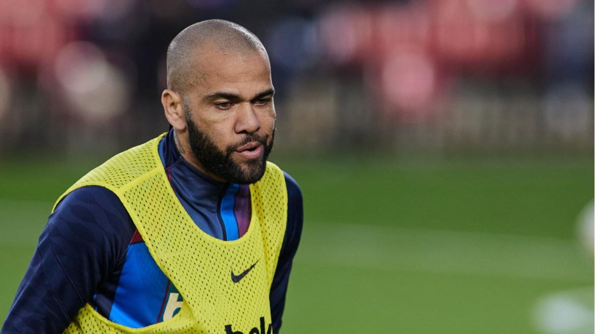 Xavi declares himself in “shock” by the arrest of Dani Alves
