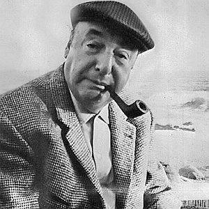 Pablo Neruda recibe el premio Nobel de literatura en 1971. Pablo Neruda recibe el premio Nobel de literatura en 1971.