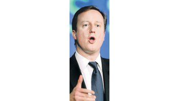 El primer ministro británico, David Cameron, decidió profundizar el recorte del gasto público para reducir el déficit fiscal del 10% del PBI que heredó de la administración laborista. Ahora ajusta el gasto en el seguro de desempleo.