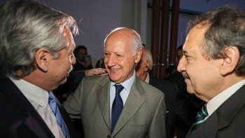 El presidente Alberto Fernández se reencontró con su rival electoral Roberto Lavagna en un acto en Escobar.