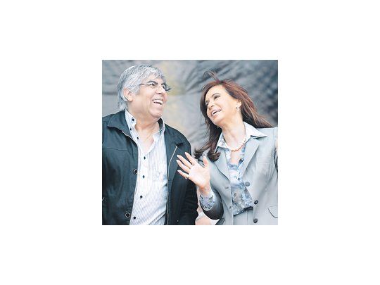 Las risas entre Cristina de Kirchner y Hugo Moyano, símbolo de una cordialidad por estas horas ausente.