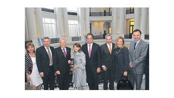 El gobernador inauguró ayer las reformas en el edificio anexo al Senado.