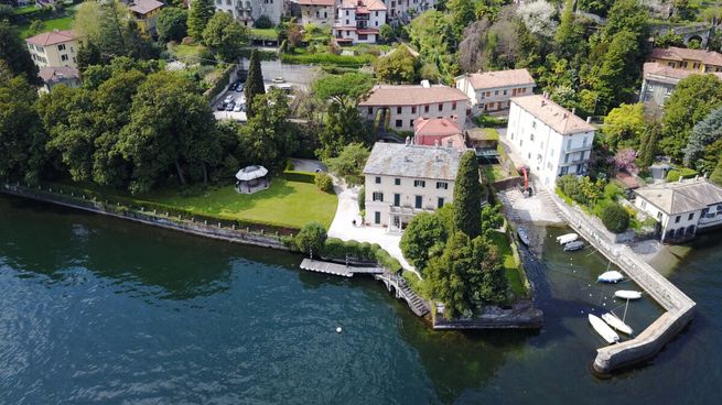 La compró por 10 millones de dólares y hoy está valuada en 100 millones de dólares, está es la mansión de George Clooney ubicada en Lago Di Como.