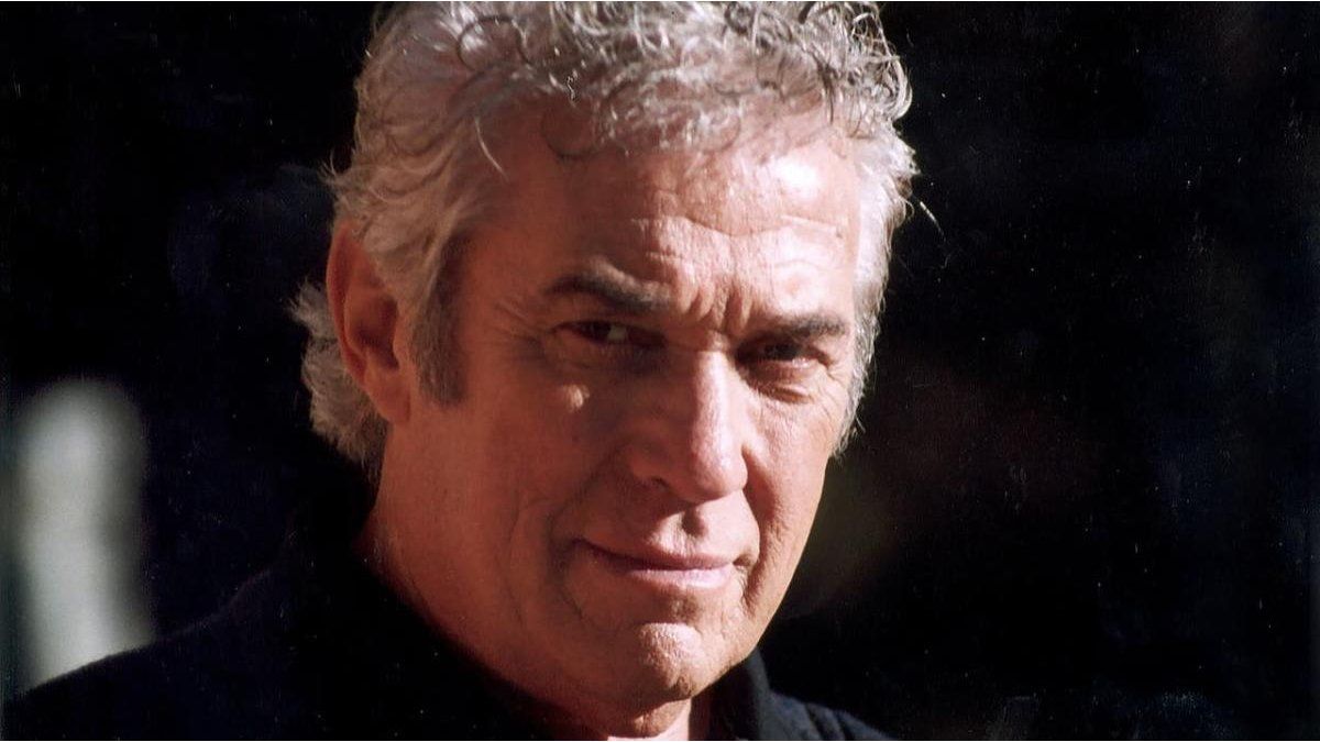 Chico Novarro died