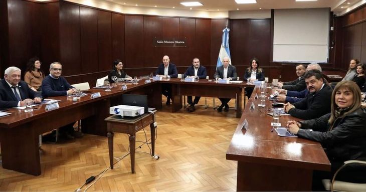 Reunión del Consejo Regional de Salud del NOA - NEA para delinear políticas contra el dengue. Reunión del Consejo Regional de Salud del NOA - NEA para delinear políticas contra el dengue.