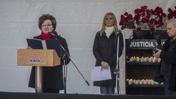Sofía Guterman, en uno de los actos en recuerdo a las víctimas del atentado.&nbsp;
