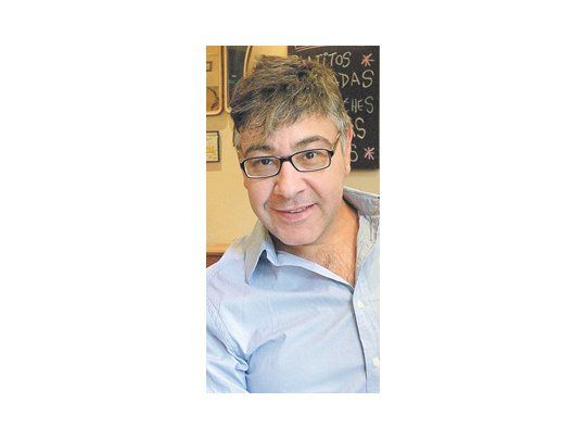 Marcelo Velázquez: «La textualidad de Strindberg todavía golpea y llama la atención, aun cuando nos creamos hoy muy liberados».