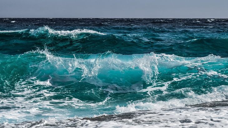 El evento fue generado por la tormenta tropical Eddie en el Pacífico Norte, que transportó su energía 24.000 kilómetros hasta el Atlántico tropical. El evento fue generado por la tormenta tropical Eddie en el Pacífico Norte, que transportó su energía 24.000 kilómetros hasta el Atlántico tropical.