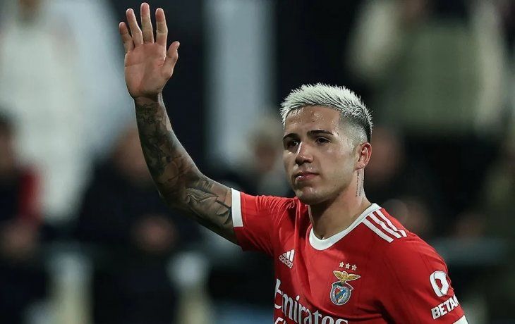 el posteo en las redes de enzo fernandez tras su pase record al chelsea