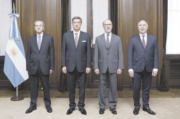 empatada. Debió intervenir conjueza ante paridad entre Horacio Rosatti y Juan Carlos Maqueda (a favor del Estado) con Carlos Rosenkrantz y Ricardo Lorenzetti (guiño a CABA).