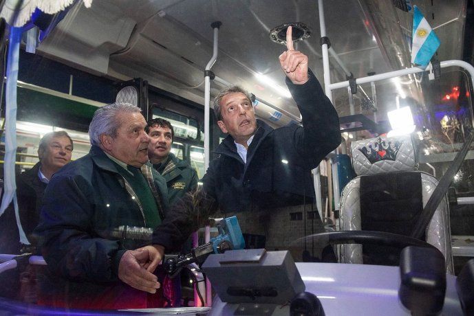 El ministro de Econom&iacute;a y precandidato presidencial por&nbsp;Uni&oacute;n por la Patria&nbsp;(UxP),&nbsp;Sergio Massa, consider&oacute; que "no hay que dejar ni un&nbsp;colectivo&nbsp;sin sistema de&nbsp;seguridad".