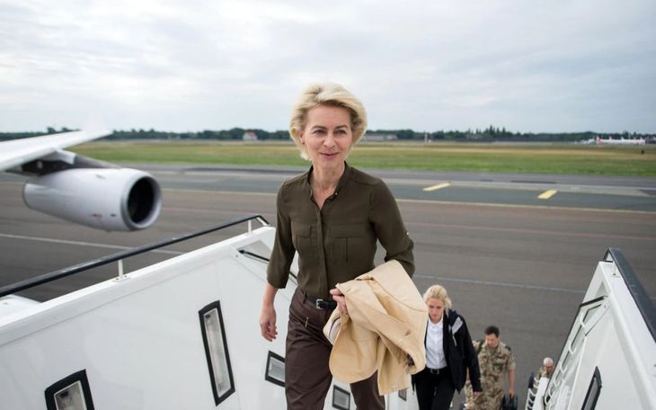 Von der Leyen y la Comisi&oacute;n apoyan firmemente a Ucrania en su intento de defenderse de la agresi&oacute;n no provocada de Rusia.