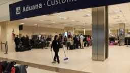 El ARCA dispuso las restricciones para el ingreso con productos comprados en el exterior.