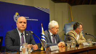 De izquierda a derecha: Pablo Rabczuk, Mario Lubetkin y Matías Carámbula. De izquierda a derecha: Pablo Rabczuk, Mario Lubetkin y Matías Carámbula.